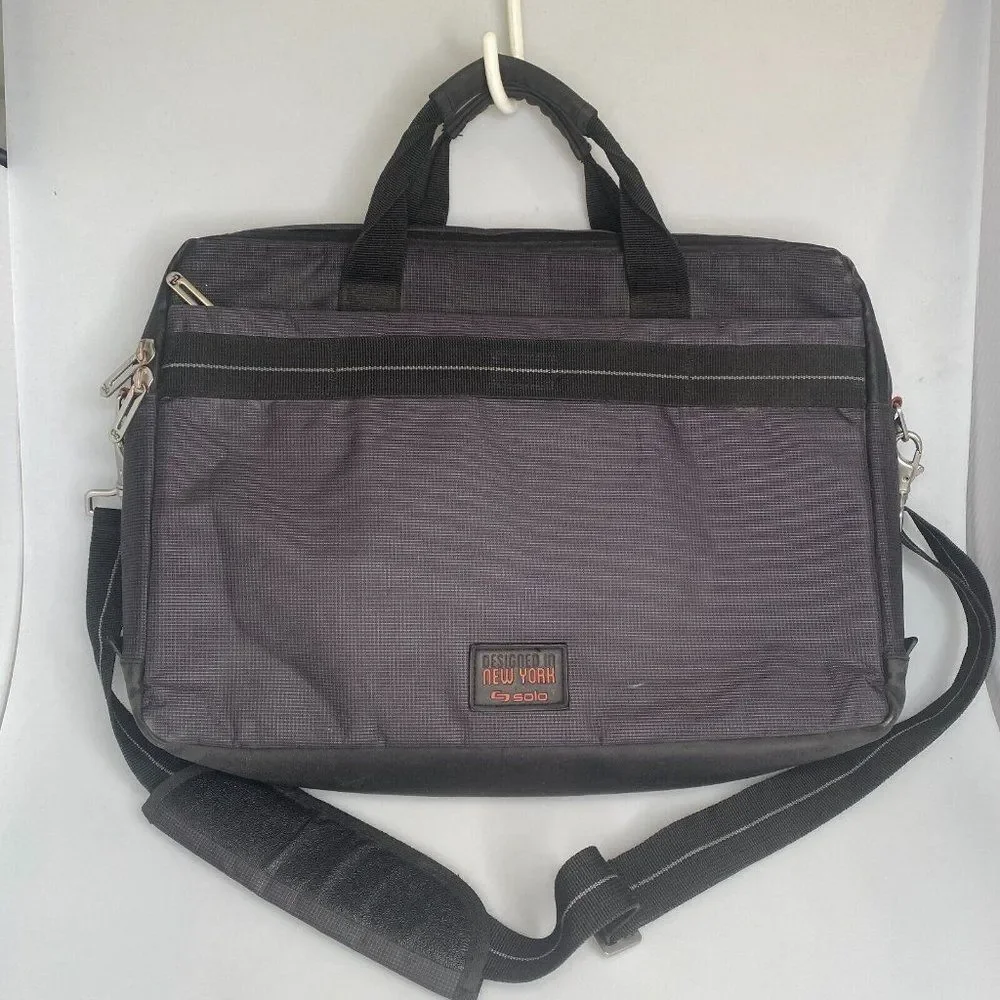 SOLO Laptop or Messengar Bag Black Nylon w/ Padded Sleeve for up to 16